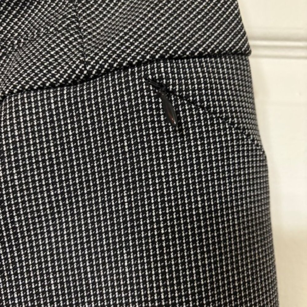 Investments NWT Black Check Slimming Pull-on Straight Leg Pants 18WShort - Picture 4 of 7